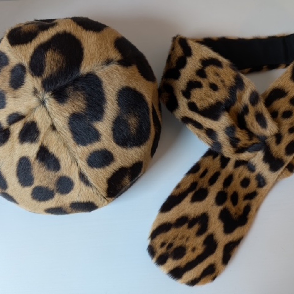 Vintage Leopard Print Hat and collar scarf 1940s 1950s BONWITT TELLER